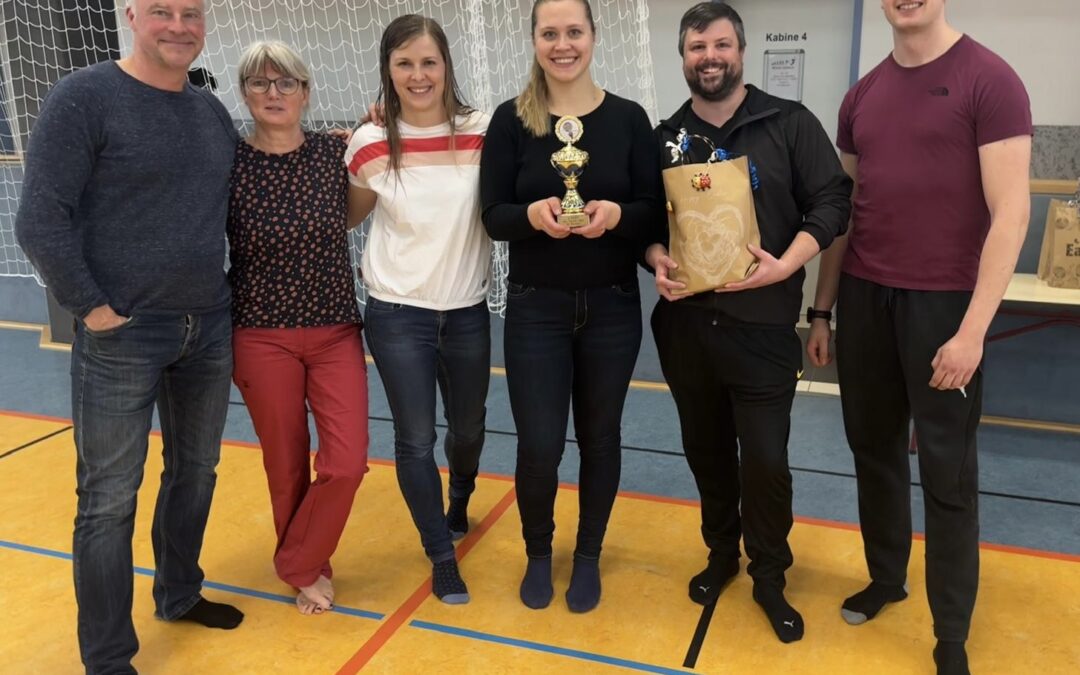 Nach 3 Jahren Pause: 3. Platz beim Mixed-Volleyballturnier in Weixdorf