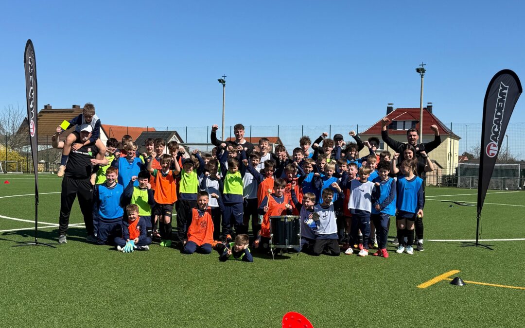 Sonne, Fußball und strahlende Gesichter: Ostercamp begeistert 45 Kinder beim TSV Cossebaude